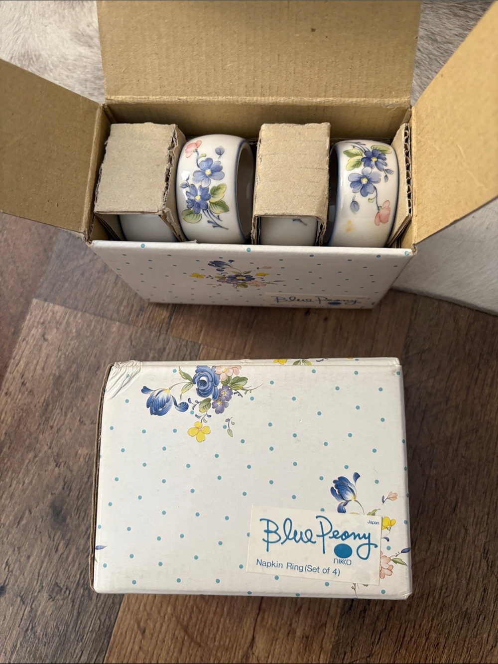NIB Nikko Blue Peony Napkin Rings 2 sets 8